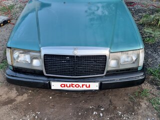 1988 Mercedes-Benz W124 230, зелёный, 255000 рублей, вид 4