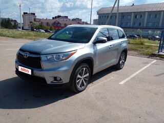 2014 Toyota Highlander III (XU50), серебристый, 2800000 рублей, вид 1