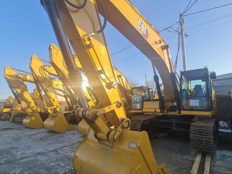 2022 Caterpillar 330, жёлтый, 22560876 рублей, вид 1