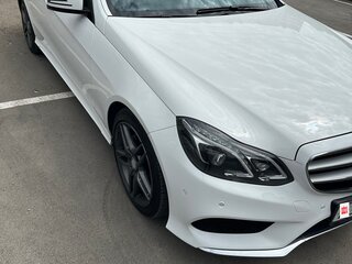 2015 Mercedes-Benz E-Класс 200 IV (W212, S212, C207) Рестайлинг, белый, 2200000 рублей, вид 1