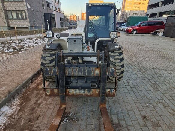 2015 Bobcat T2250, белый, 5700000 рублей - вид 1