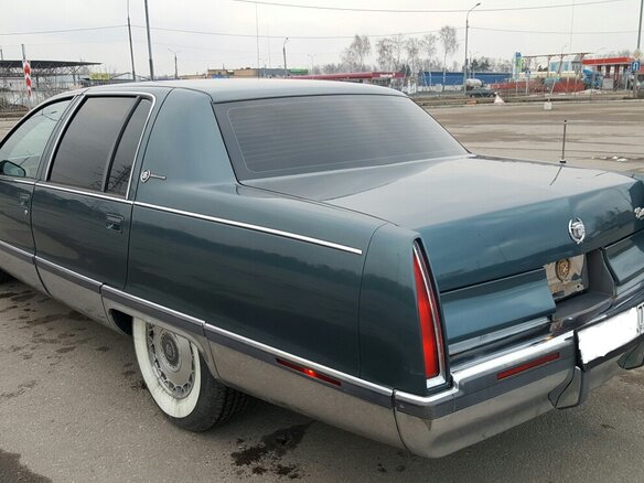 1993 Cadillac Fleetwood II, зелёный - вид 8