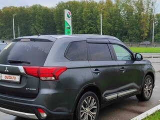 2015 Mitsubishi Outlander III Рестайлинг 2, серый, 2100000 рублей, вид 2