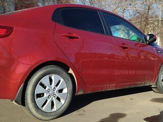 2016 Kia Rio III Рестайлинг, красный, 1300000 рублей, вид 4