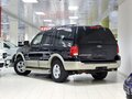 2005 Ford Expedition II, чёрный - вид 1