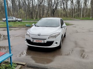 2009 Renault Megane III, белый, 450000 рублей, вид 1
