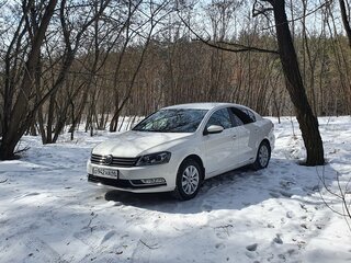 2011 Volkswagen Passat B7, белый, 1560000 рублей, вид 3