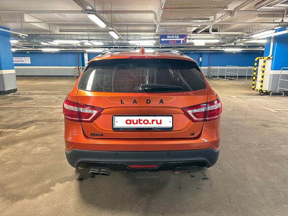 2019 Lada (ВАЗ) Vesta SW Cross I, оранжевый, 720000 рублей - вид 6