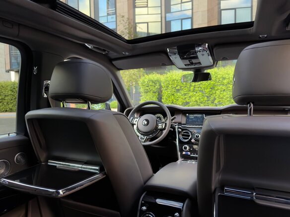 2022 Rolls-Royce Cullinan I (Series I), коричневый, 28450000 рублей - вид 38