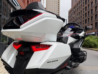 2023 Honda GL 1800 Gold Wing, белый, 3000000 рублей, вид 4