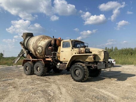 2004 Урал Автобетоносмеситель, бежевый, 850000 рублей, вид 5
