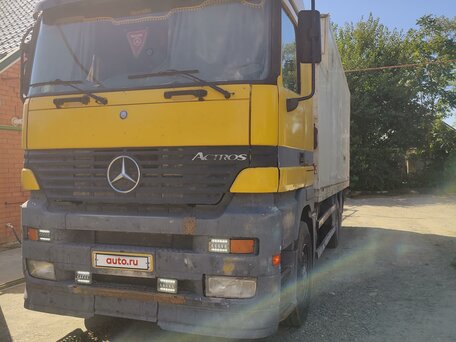 2002 Mercedes-Benz Actros, жёлтый, 3650000 рублей, вид 1