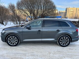 2016 Audi Q7 II (4M), серый, 3990000 рублей, вид 4