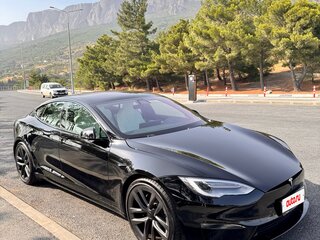 2021 Tesla Model S Plaid I Рестайлинг 2, чёрный, 7700000 рублей, вид 1