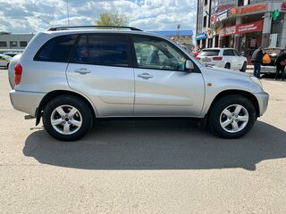 2001 Toyota RAV4 II (XA20), белый, 750000 рублей, вид 4