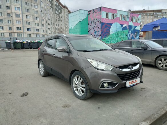 2012 Hyundai ix35 I, коричневый, 1100000 рублей - вид 2