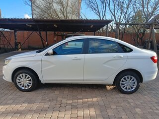 2021 Lada (ВАЗ) Vesta I, белый, 1450000 рублей, вид 2