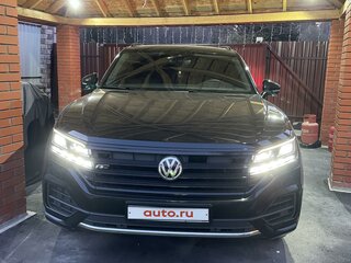 2019 Volkswagen Touareg III, чёрный, 4100000 рублей, вид 1
