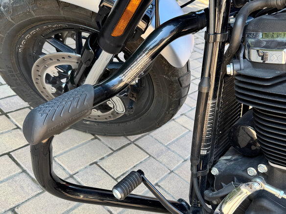 2019 Harley-Davidson Fat Bob, серый, 1770000 рублей - вид 9