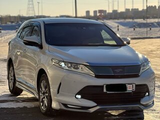 2018 Toyota Harrier III (XU60) Рестайлинг, белый, 3200000 рублей, вид 1