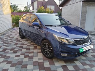 2016 Kia Rio III Рестайлинг, синий, 1050000 рублей, вид 2