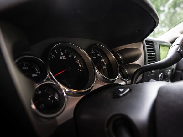 2013 Chevrolet Silverado II (GMT900), белый, 3000000 рублей - вид 24