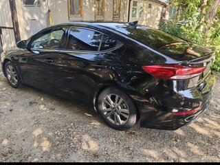 2016 Hyundai Elantra VI (AD), чёрный, 960000 рублей, вид 1