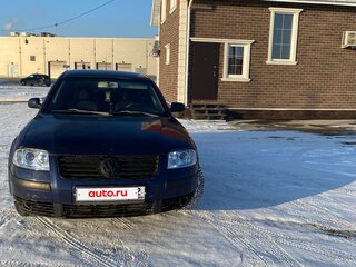 2001 Volkswagen Passat B5 Рестайлинг, синий, 310000 рублей, вид 3