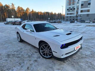 2020 Dodge Challenger III Рестайлинг 2, белый, 4800000 рублей, вид 1