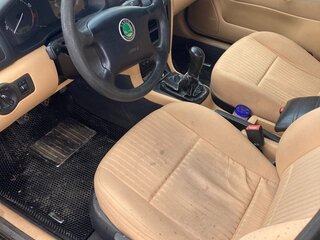 2001 Skoda Octavia I (A4) Рестайлинг, чёрный, 250000 рублей, вид 5