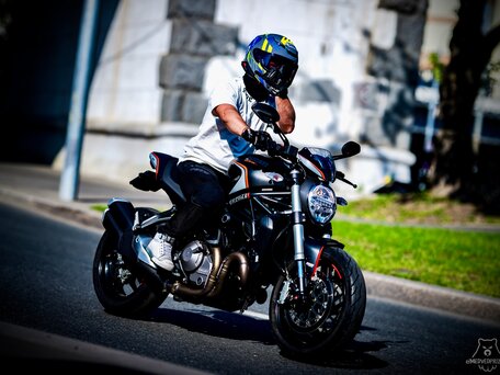 2020 Ducati Monster 821, чёрный, 900000 рублей, вид 2