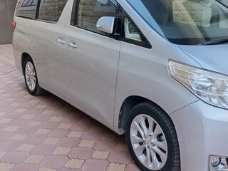 2012 Toyota Alphard II, серебристый, 1550000 рублей, вид 2