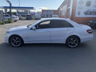 2011 Mercedes-Benz E-Класс 200 7G-Tronic IV (W212, S212, C207), белый, 1700000 рублей, вид 5