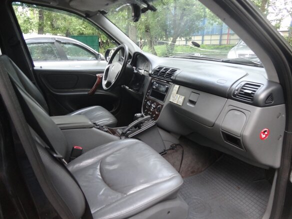 1999 Mercedes-Benz M-Класс 320 I (W163), чёрный - вид 11
