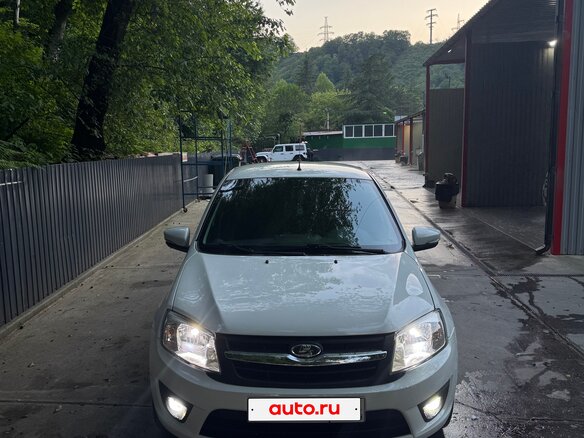2015 Lada (ВАЗ) Granta I, белый, 735000 рублей - вид 2