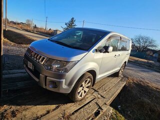 2010 Mitsubishi Delica D:5 I, серебристый, 1700000 рублей, вид 1