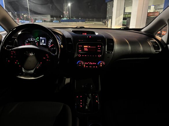 2017 Kia Cerato III Рестайлинг (Classic), серый, 1590000 рублей - вид 10