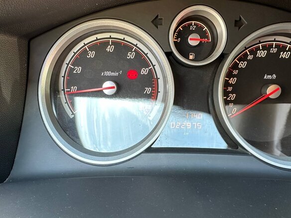 2010 Opel Astra GTC H Рестайлинг, голубой, 900000 рублей - вид 4