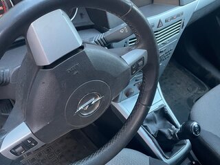 2011 Opel Astra H Рестайлинг, красный, 600000 рублей, вид 5
