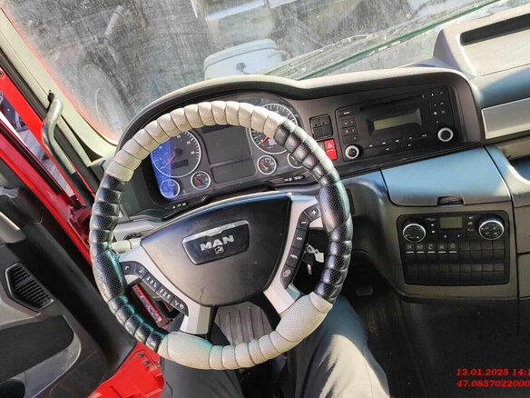 2012 MAN TGX, красный, 2770000 рублей - вид 15