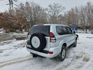2008 Toyota Land Cruiser Prado 4-speed 120 Series Рестайлинг, серебристый, 1950000 рублей, вид 5