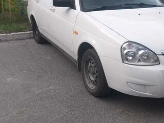 2017 Lada (ВАЗ) Priora I Рестайлинг, белый, 600000 рублей, вид 4