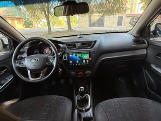2012 Kia Rio 5-speed III, белый, 750000 рублей, вид 4
