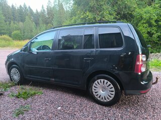 2009 Volkswagen Touran I Рестайлинг, чёрный, 380000 рублей, вид 4