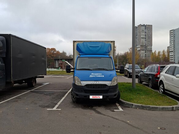 2013 Iveco Daily, синий, 1500000 рублей - вид 3