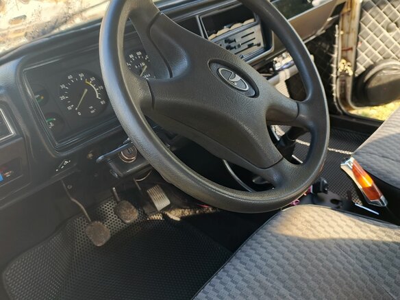 2006 Lada (ВАЗ) 2107, белый, 150000 рублей - вид 24