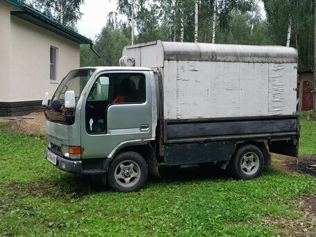 1993 Nissan Atlas, серый, 850000 рублей, вид 1