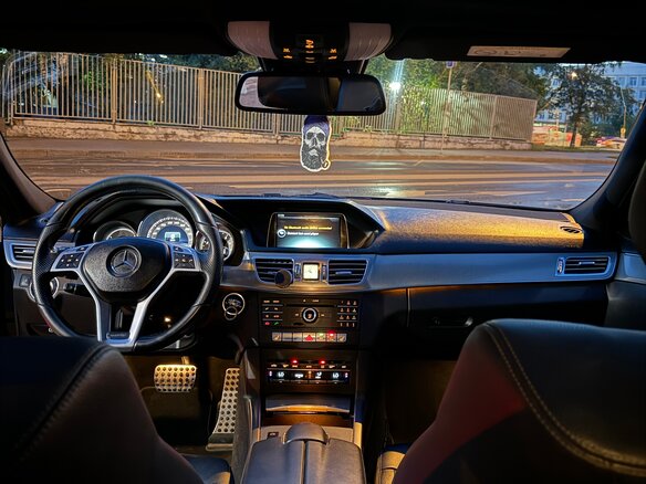 2015 Mercedes-Benz E-Класс 200 IV (W212, S212, C207) Рестайлинг, чёрный, 1850000 рублей - вид 6