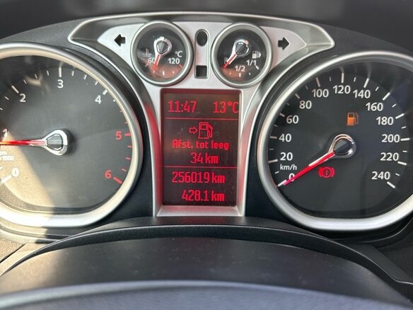 2009 Ford Focus II Рестайлинг, чёрный, 680000 рублей - вид 13