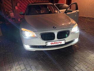 2010 BMW 7 серии Long 750Li xDrive V (F01/F02/F04), белый, 2000000 рублей, вид 1